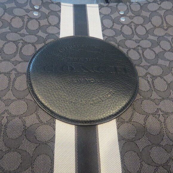 Coach Dempsey Tote 40 – Signature Jacquard Stripe – New With Tags NWT (B2) - Picture 8 of 10